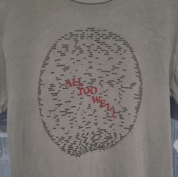 Taylor Swift Red (Taylor's Version) All Too Well Gray T-Shirt - Picture 4 of 5
